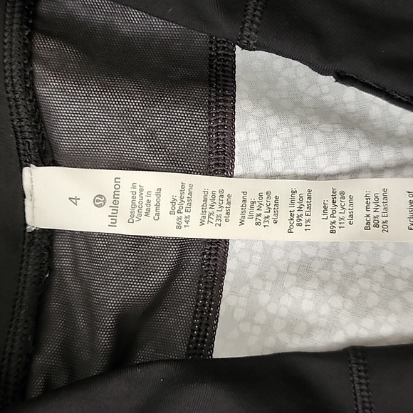 Lululemon Speed Up Shorts size 4 - Picture 2 of 4